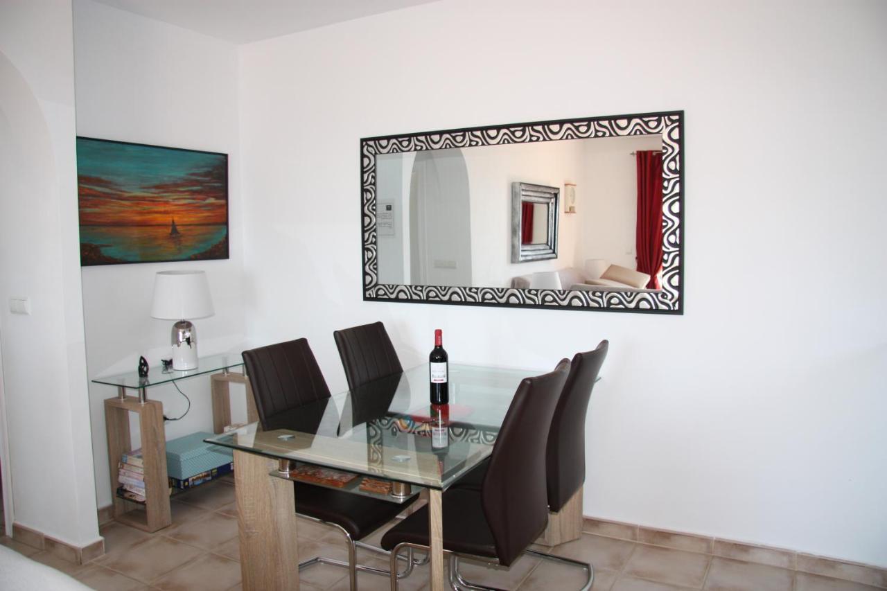 South Facing Apartment, Fantastic Sea Views,Terrace, 300M Beach 모야카 외부 사진